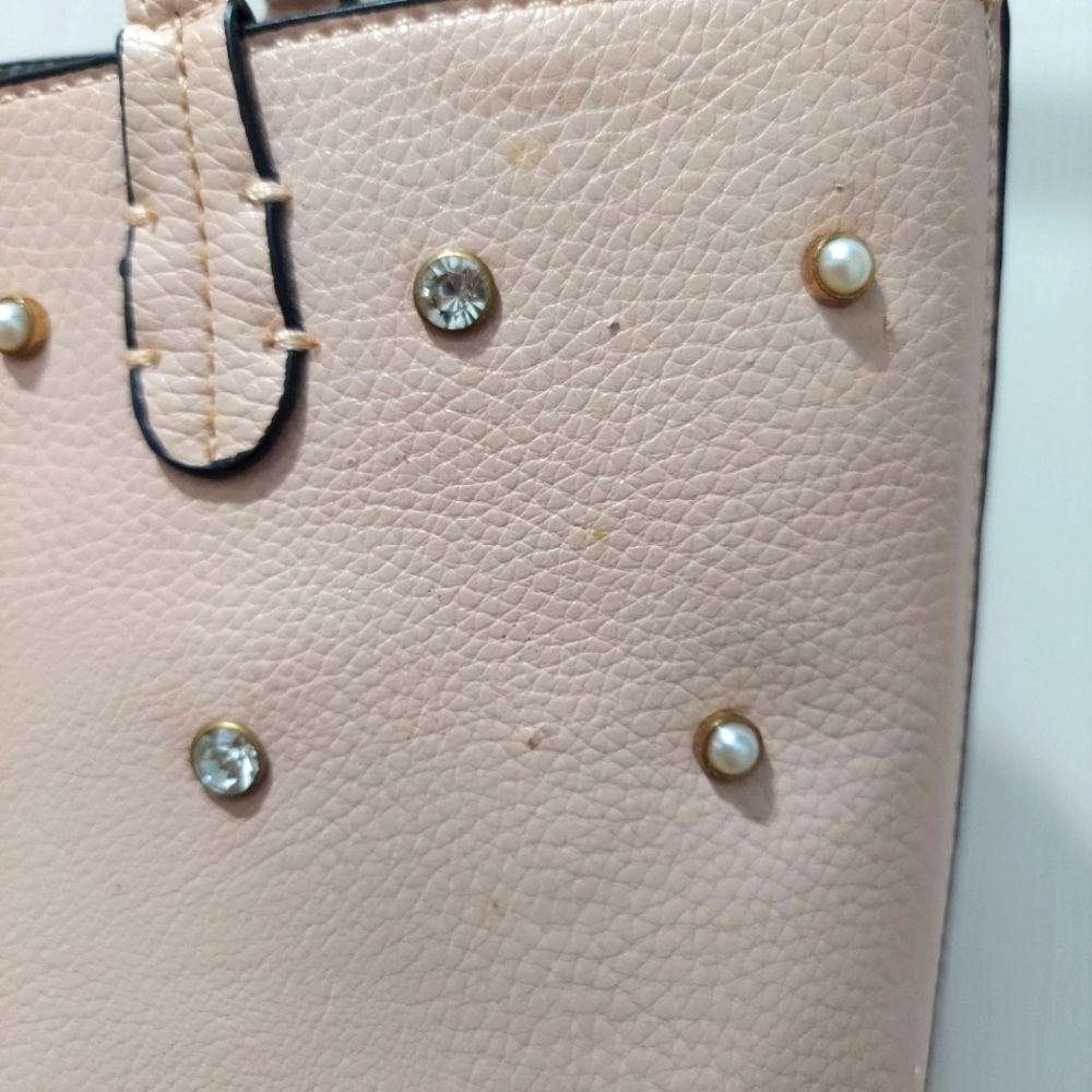 Pink shoulder strap pocket book pearl and sequin front rose petal closure Bag - Picture 9 of 14